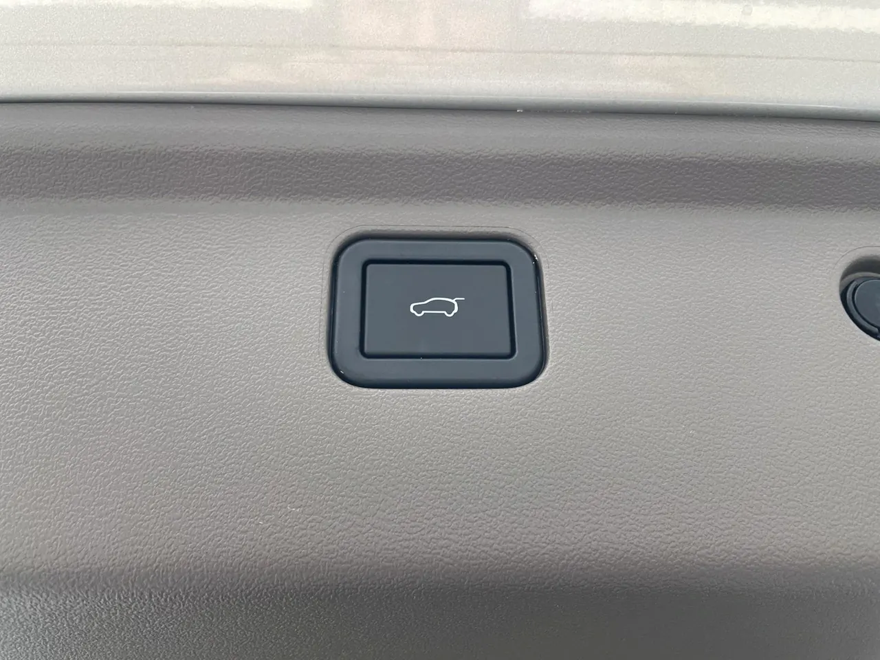 Haval 2026 big dog PLUS Hi4 1.5T 150km tidal wave electric version automatic gear 13