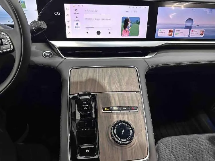 Geely 2025 XingyueL (Monjaro) 2.0TD Oriental Yao Star-Gazing Edition Automatic Transmission 8
