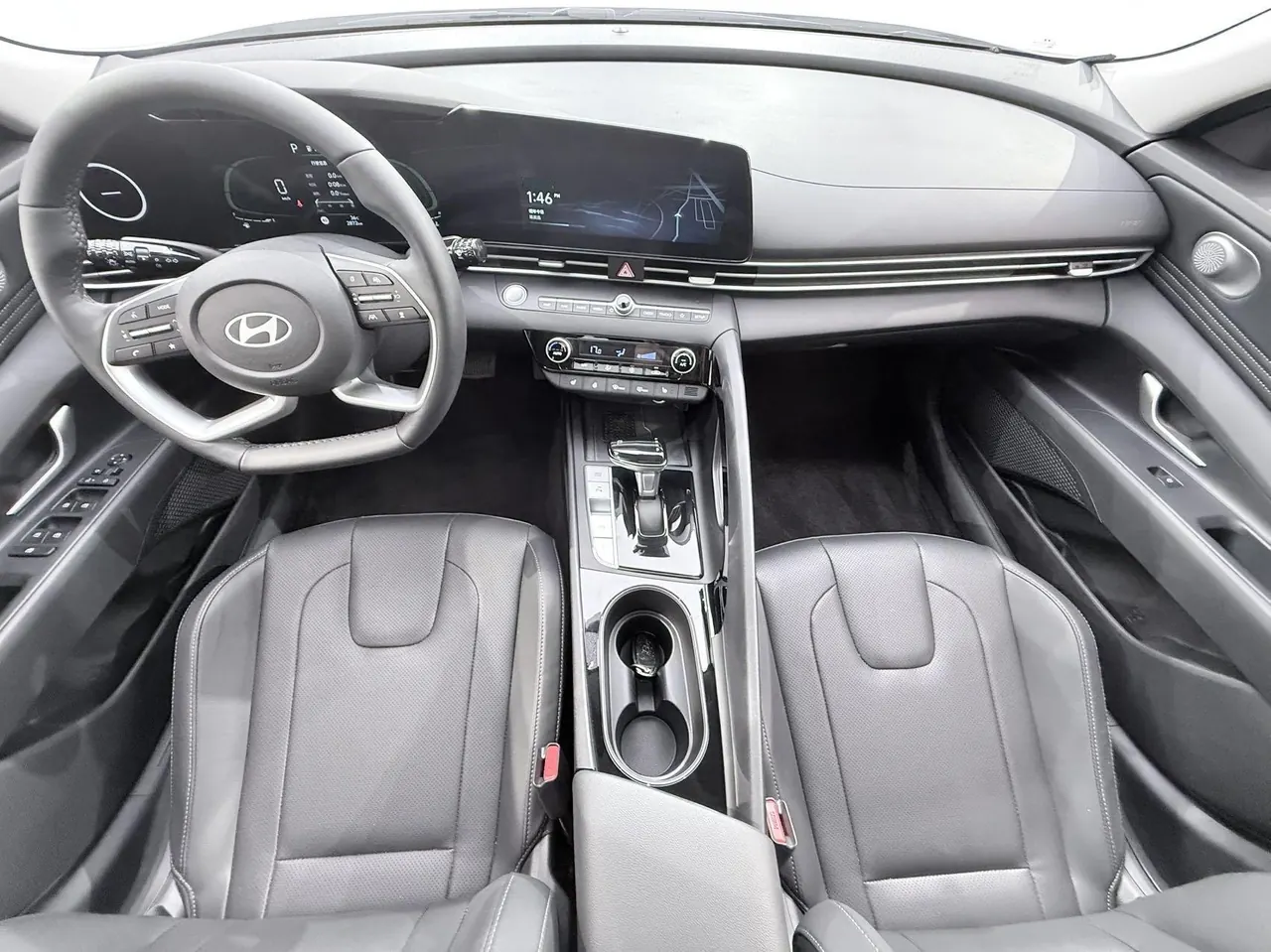 Hyundai 2023 Elantra -3-compartment 1.5 stepless LUX premium automatic gear 11