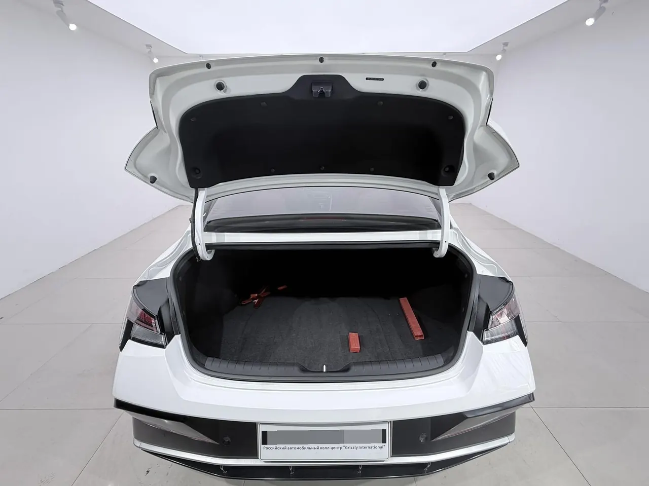 Hyundai 2023 Elantra -3-compartment 1.5 stepless LUX premium automatic gear 13