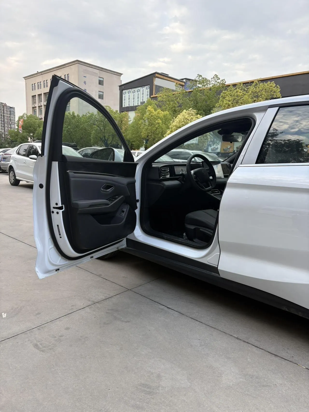 BYD 2026 Qin L DM-i 1.5 stepless 128KM aggressive automatic gear 4