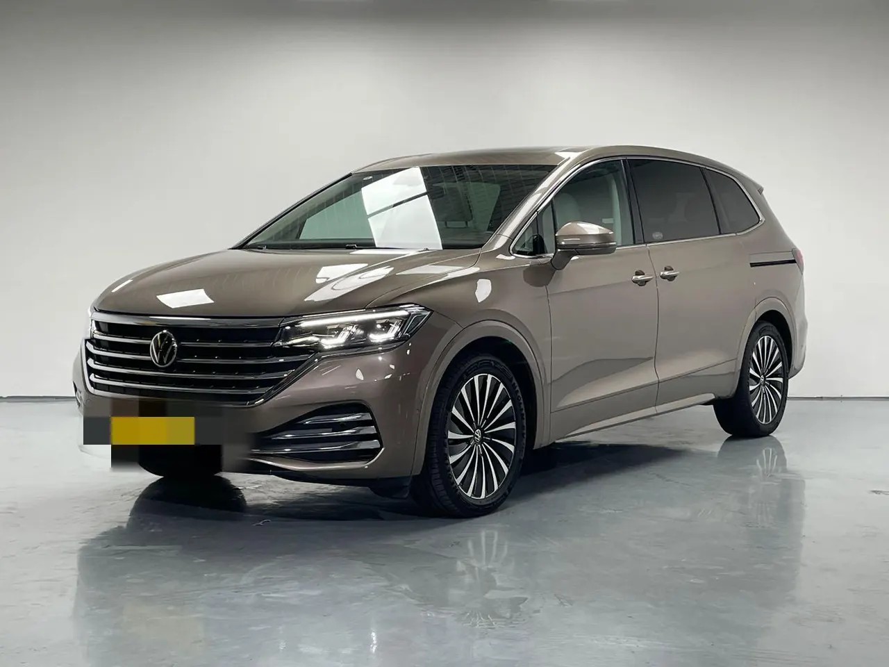 Open image lightbox: Volkswagen 2020 Wei (Viloran) 2.0TSI 380TSI Premium Edition Automatic Gear