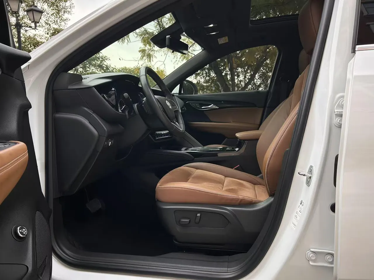 Buick 2020 Angkewei S 2.0T 652T 4-wheel drive luxury automatic gear 8