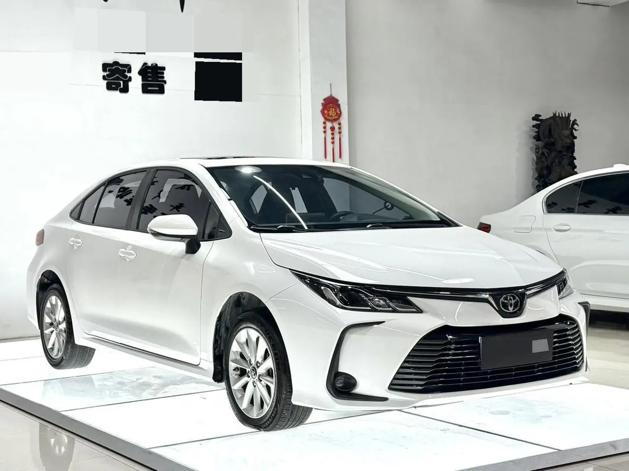 Toyota 2021 corolla 1.2T stepless elite version of automatic gear 3