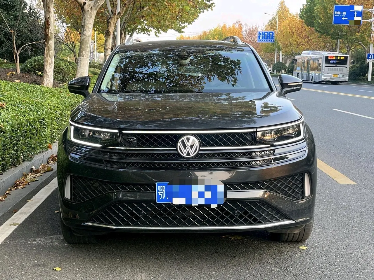 Volkswagen 2023 model tour 2.0TSI 330TSI luxury tour escape version automatic gear 2