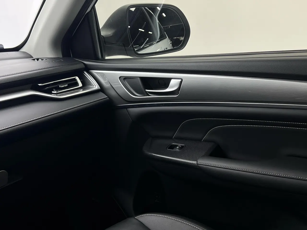 Haval 2021 M6 PLUS 1.5T Luxury Smart Joint Automatic Gear 7