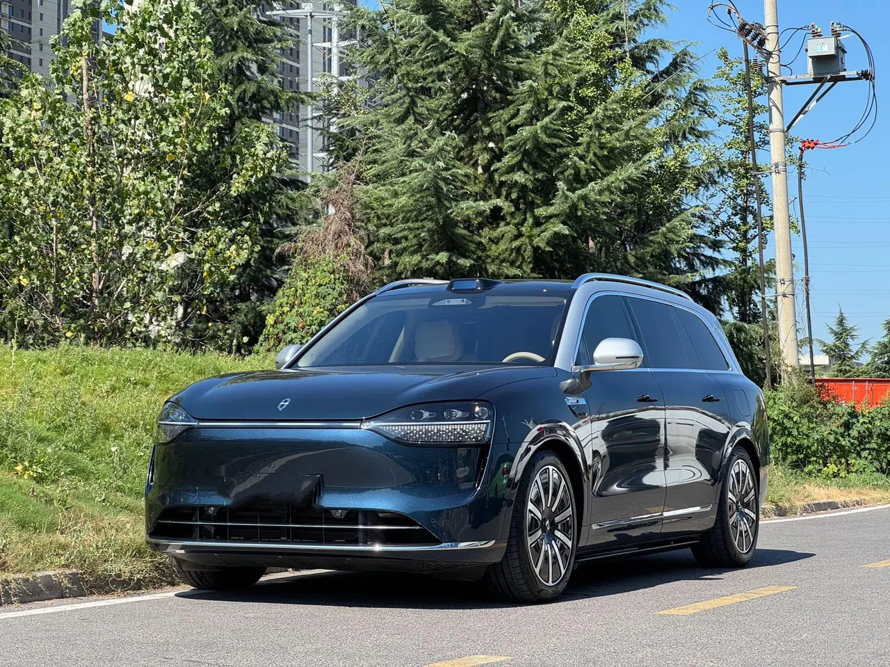 Открыть галерею: AITO 2025 AITO M9 extended range Ultra version 52kWh6 seat version automatic gear
