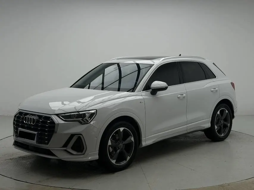 Audi 2023 Q3 1.4TFSI 35TFSI Fashion Dynamic Automatic - View 1