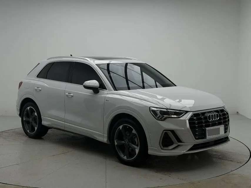 Audi 2023 Q3 1.4TFSI 35TFSI Fashion Dynamic Automatic 2