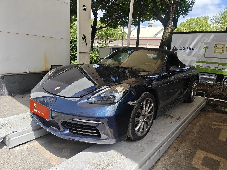 Porsche 718 (Imported) 2020 718 Boxer 2.0T Automatic - View 1