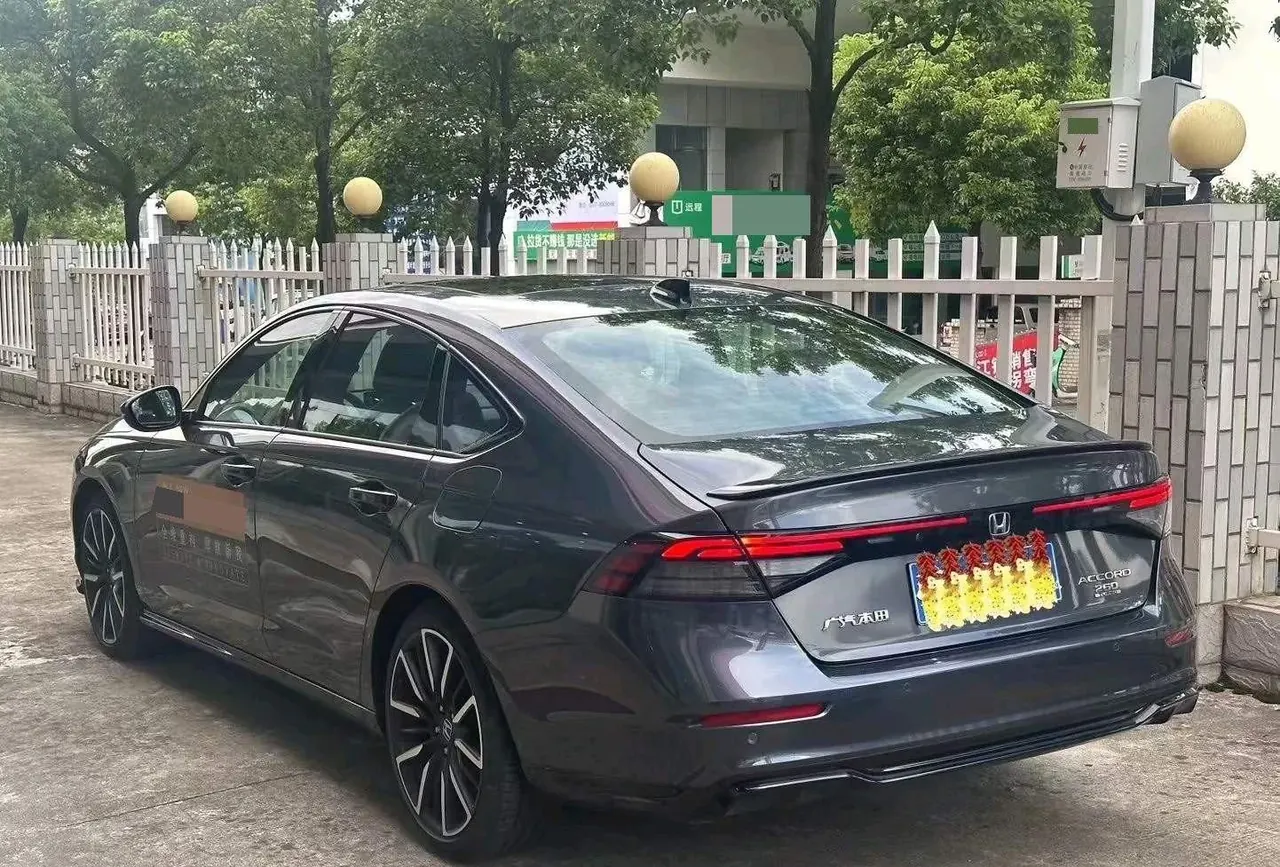 Honda 2023 11th generation Accord 1.5T stepless 260TURBO flagship automatic gear 4
