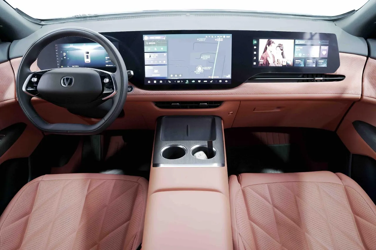 ChangAn 2025 CS75 PLUS 1.5T New Blue Whale Prestige Automatic 2