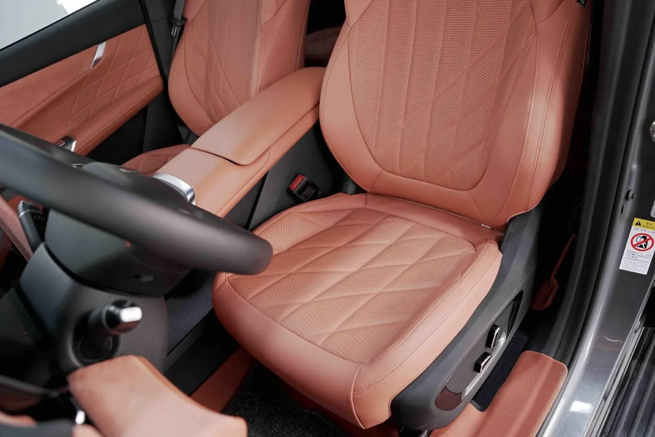 ChangAn 2025 CS75 PLUS 1.5T New Blue Whale Prestige Automatic 3