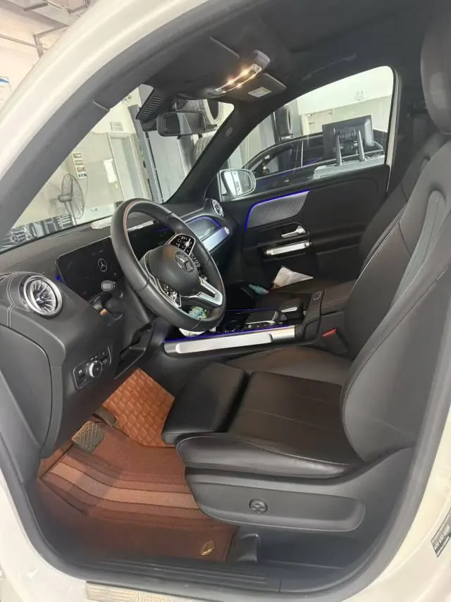 Mercedes Benz 2023 GLB 220 2.0T Dynamic Automatic 4