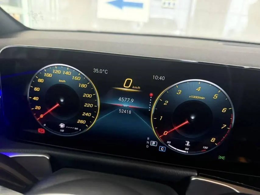 Mercedes Benz 2023 GLB 220 2.0T Dynamic Automatic 8