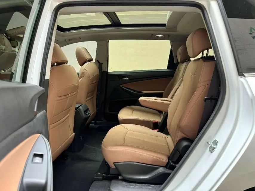 Buick 2021 GL6 48V 1.3T 323T interconnected luxury automatic gear 3