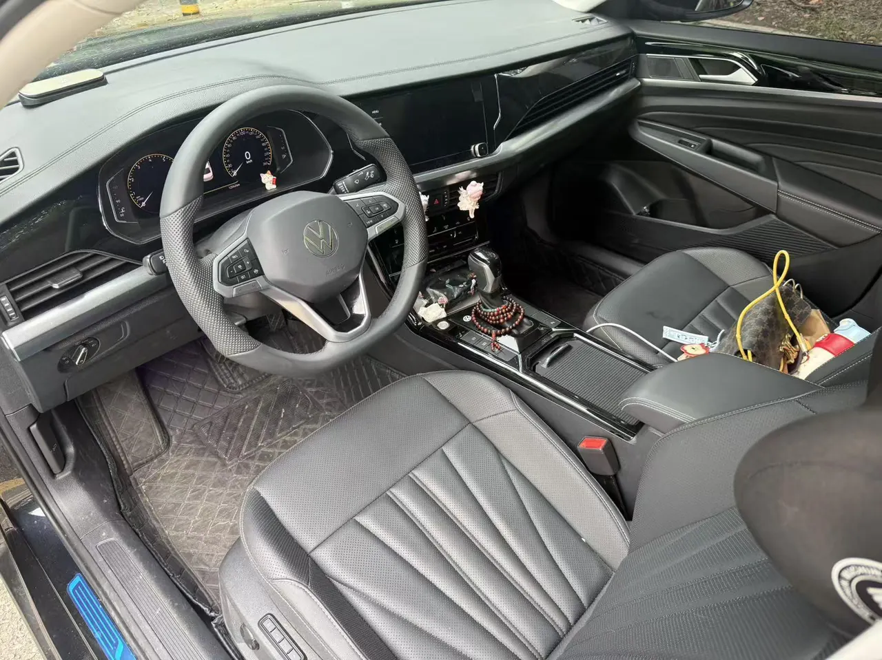 Volkswagen 2025 Passat 2.0TSI 380TSI outstanding star dragon version automatic gear 3