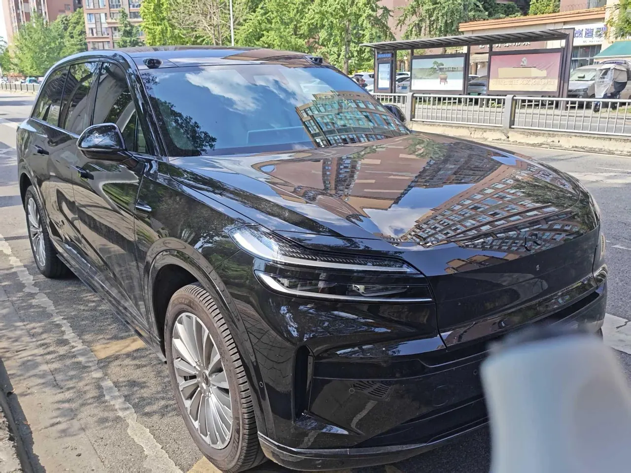 ONVO 2025 L90 Ultra Six‑Seater Automatic 2