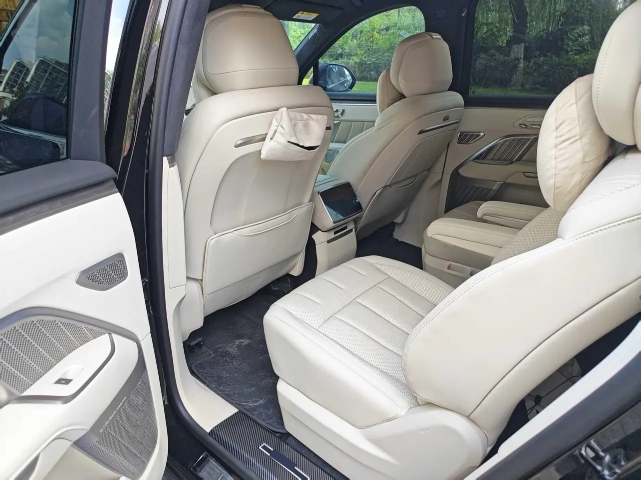 ONVO 2025 L90 Ultra Six‑Seater Automatic 4
