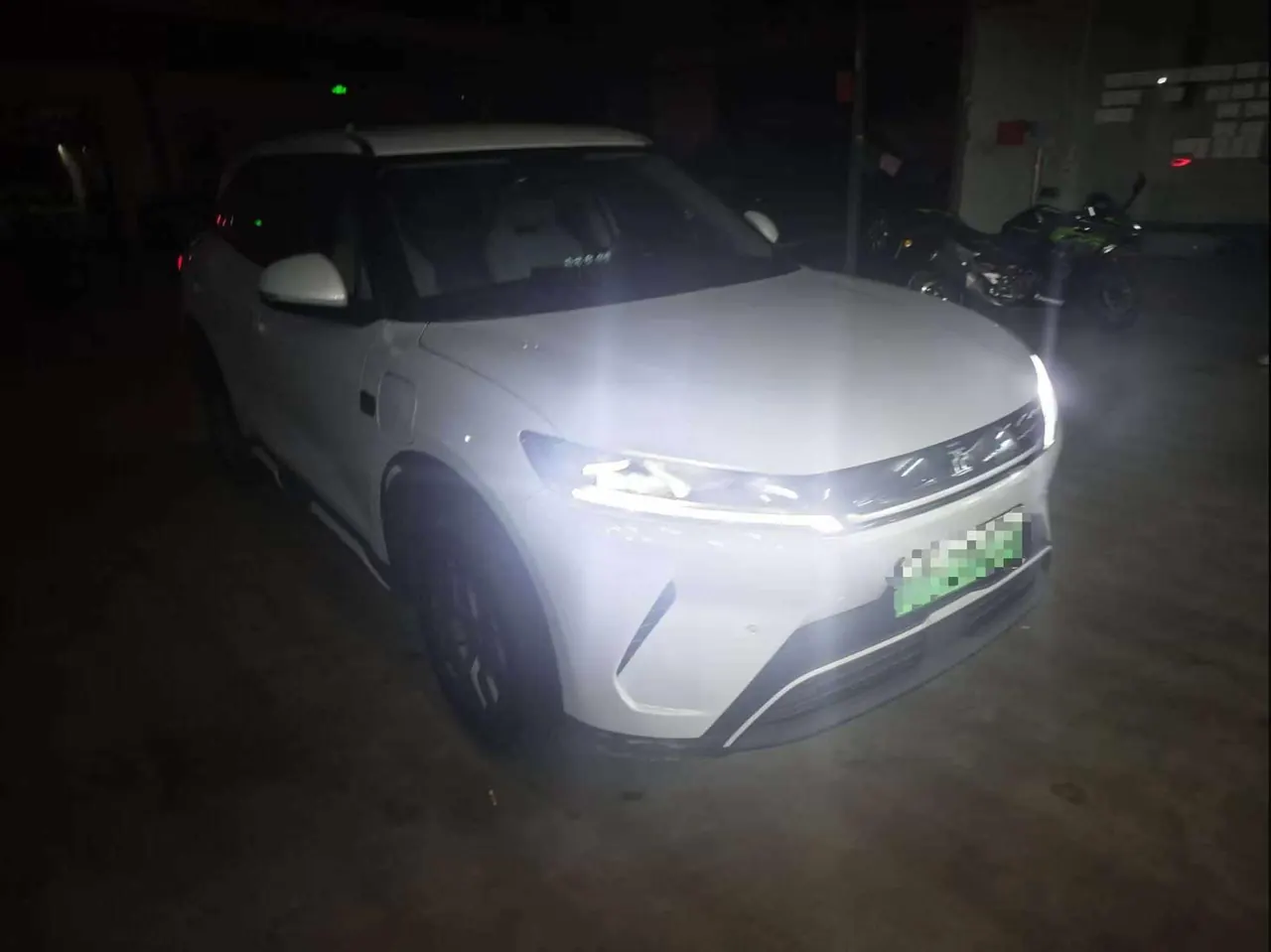 BYD 2025 Yuan UP Smart Driving 401KM Vital Automatic Gear 3