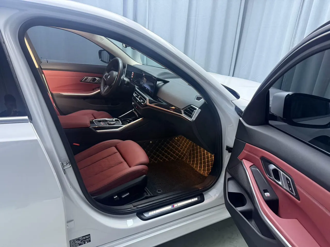 BMW 3 Series 2023 320Li 2.0T M Sports Suit Automatic Gear 2