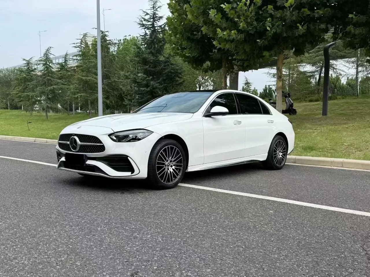 Mercedes Benz Class C 2026 C 260 L 48V 2.0T Sports Edition Automatic Gear - View 1