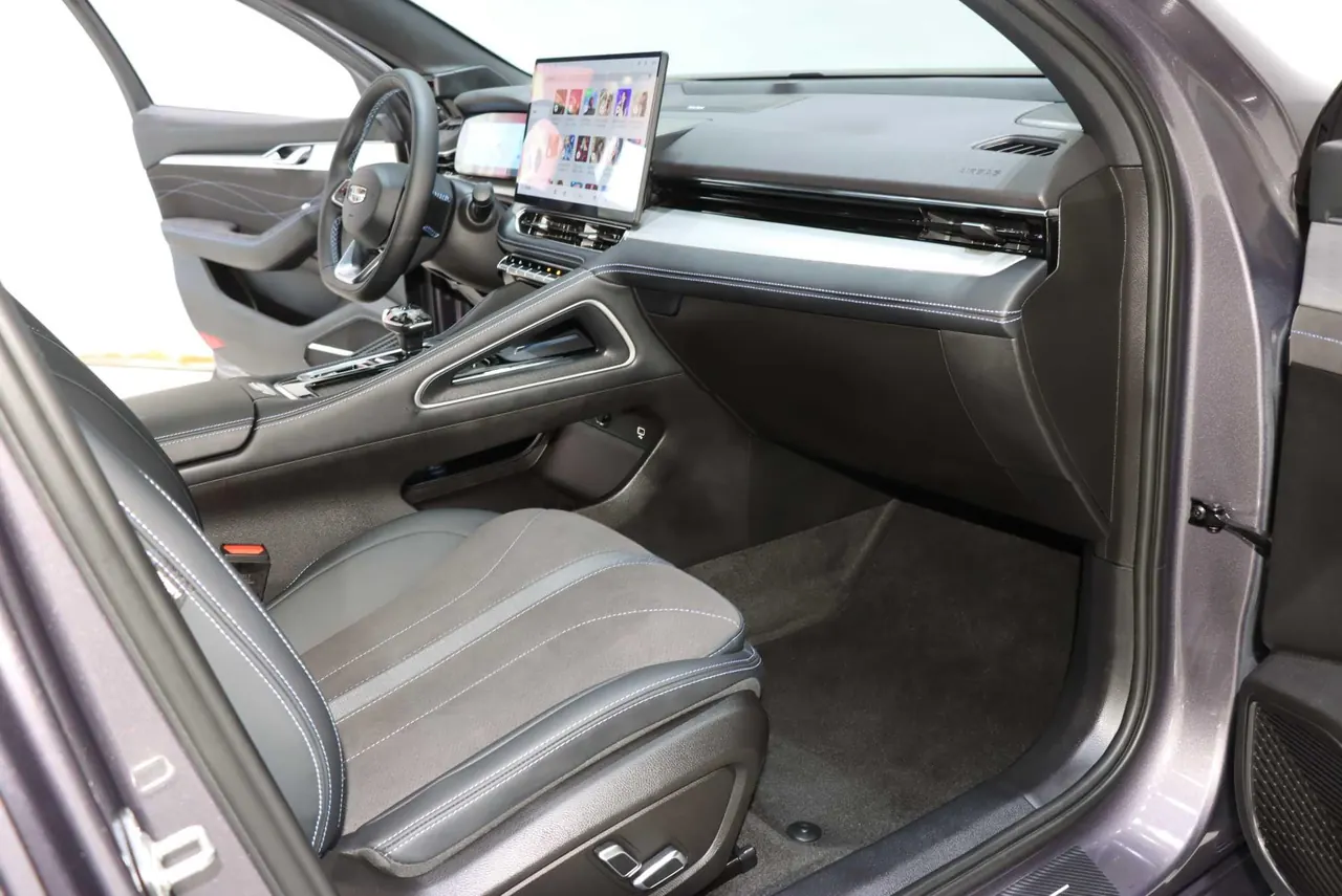 Geely 2025 xingrui 2.0TD oriental obsidian star version automatic gear 8