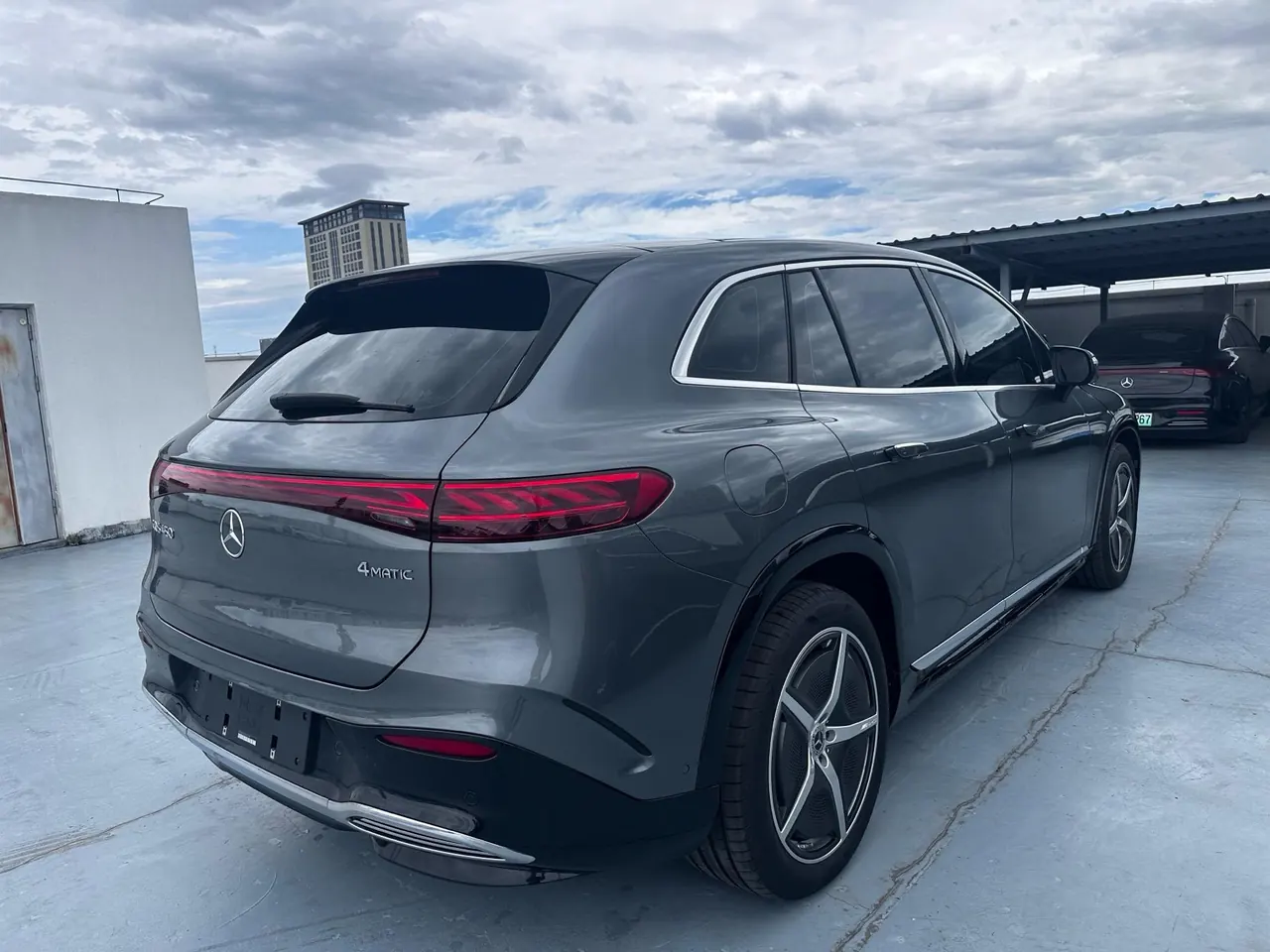 Mercedes Benz EQS SUV (Imported) 2023 EQS SUV 450 4MATIC Pioneer Edition Automatic Gear 4