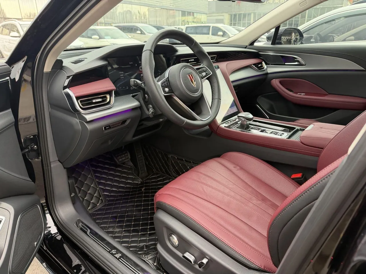 HongQi 2023 H5 2.0T Zhilian Qi Chang Edition Automatic Gear 2