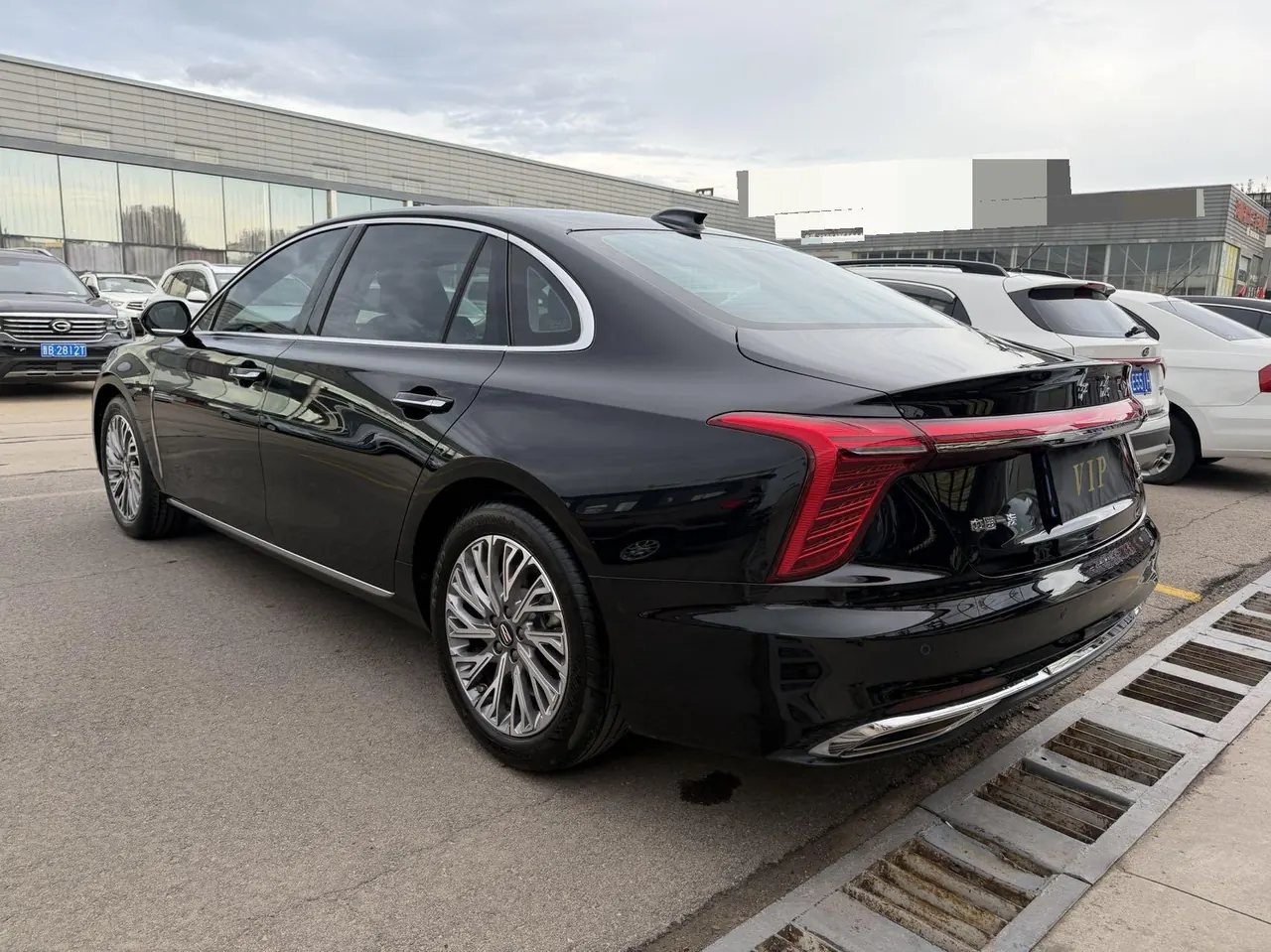 HongQi 2023 H5 2.0T Zhilian Qi Chang Edition Automatic Gear 6