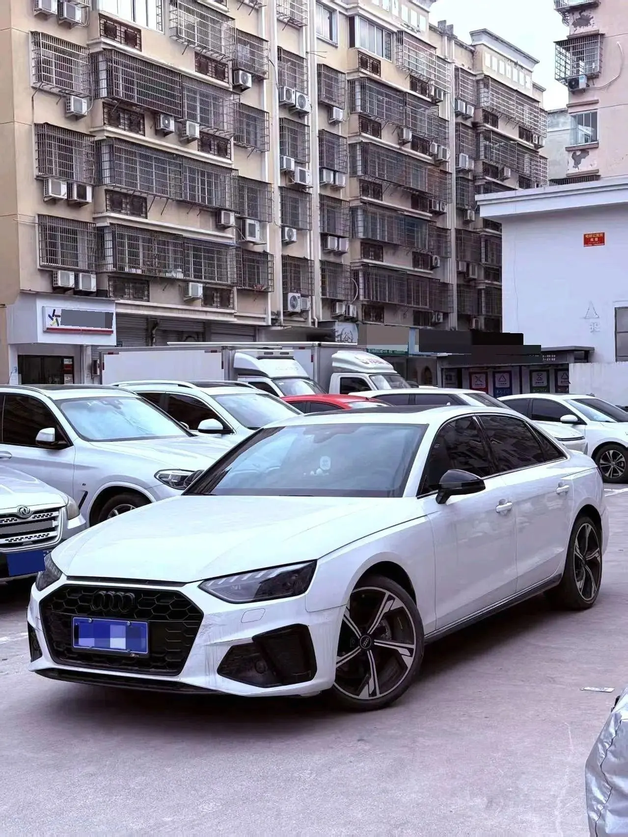 Audi 2023 A4L 2.0TFSI 40TFSI Bang & Olufsen Starry Night Edition Automatic Gear - View 1