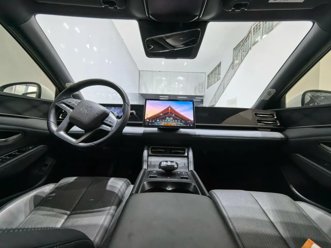 BYD 2025 Qin L DM-i 1.5 stepless smart driving version 120KM Exceed automatic gear 5