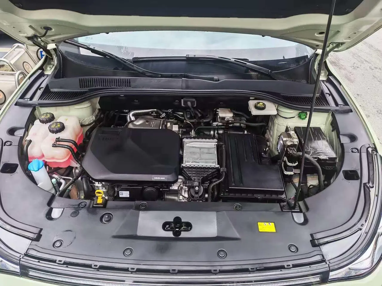 Bestune 2025 yueyi 07 1.5T 210km leisurely version of automatic gear 3