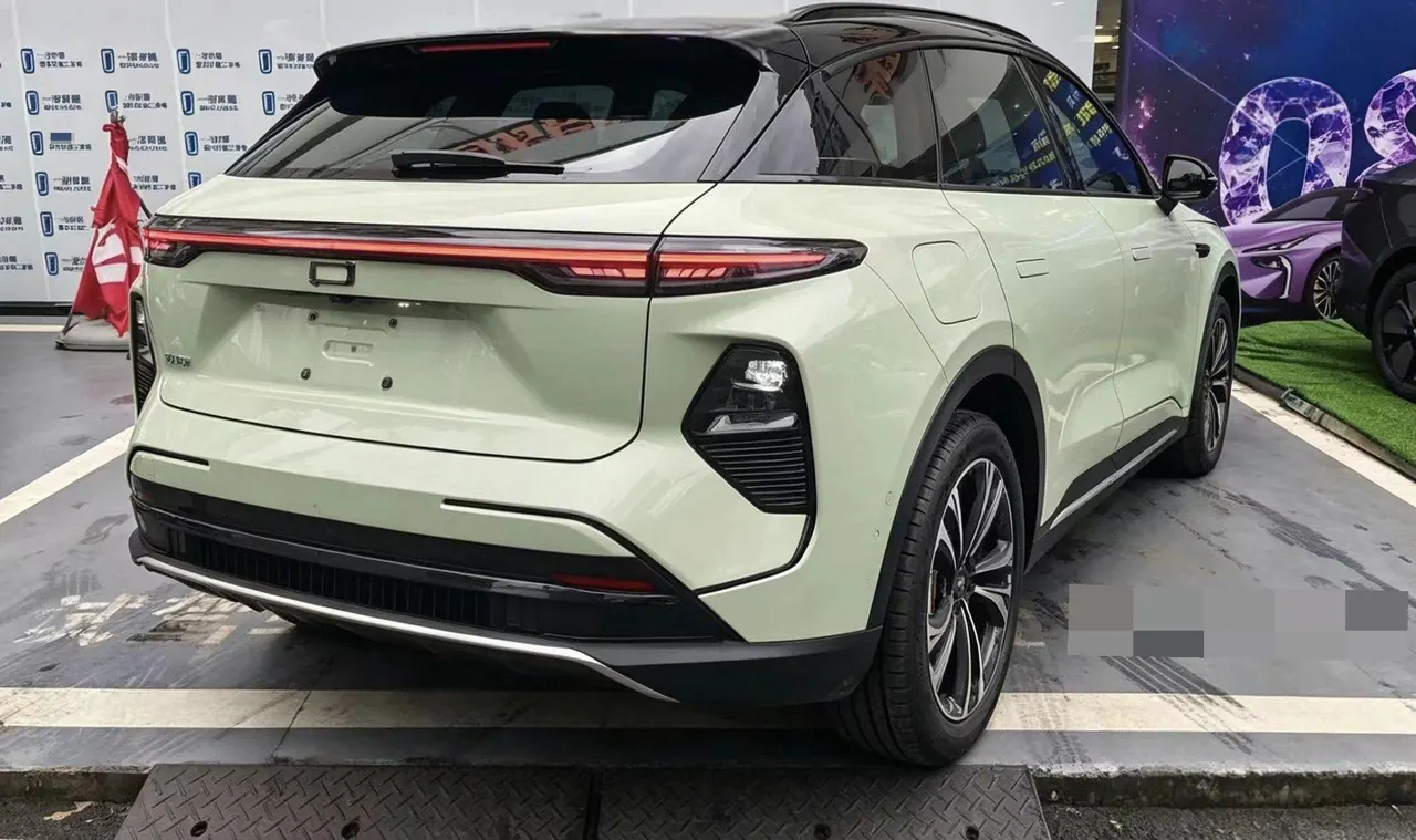Bestune 2025 yueyi 07 1.5T 210km leisurely version of automatic gear 7