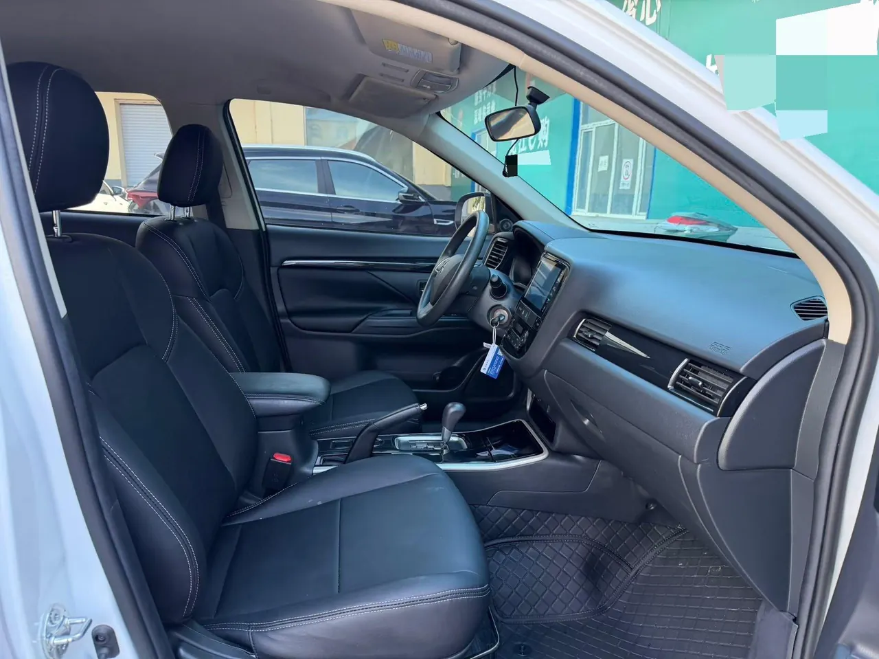Mitsubishi 2021 Outlander 2.0 Stepless Two-Drive Smooth Edition 5-seat Automatic Gear 9