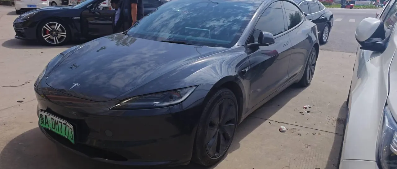 Tesla 2023 Model 3 Rejuvenation Edition Rear Wheel Drive Automatic Transmission - View 1