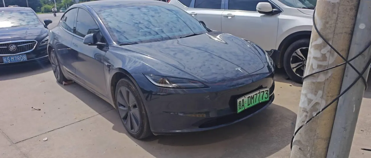 Tesla 2023 Model 3 Rejuvenation Edition Rear Wheel Drive Automatic Transmission 2