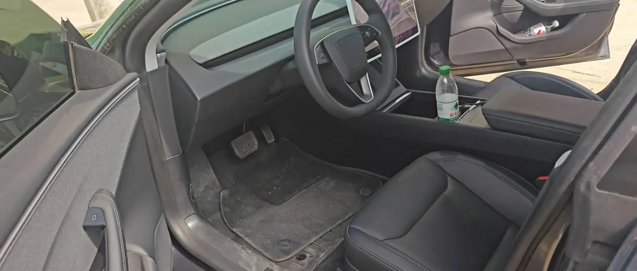 Tesla 2023 Model 3 Rejuvenation Edition Rear Wheel Drive Automatic Transmission 3
