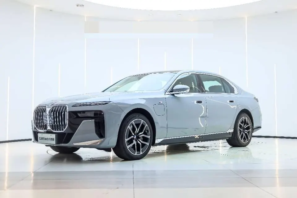 Open image lightbox: BMW i7 (Imported) 2023 i7 eDrive50L Leading M Sports Suit Automatic Gear