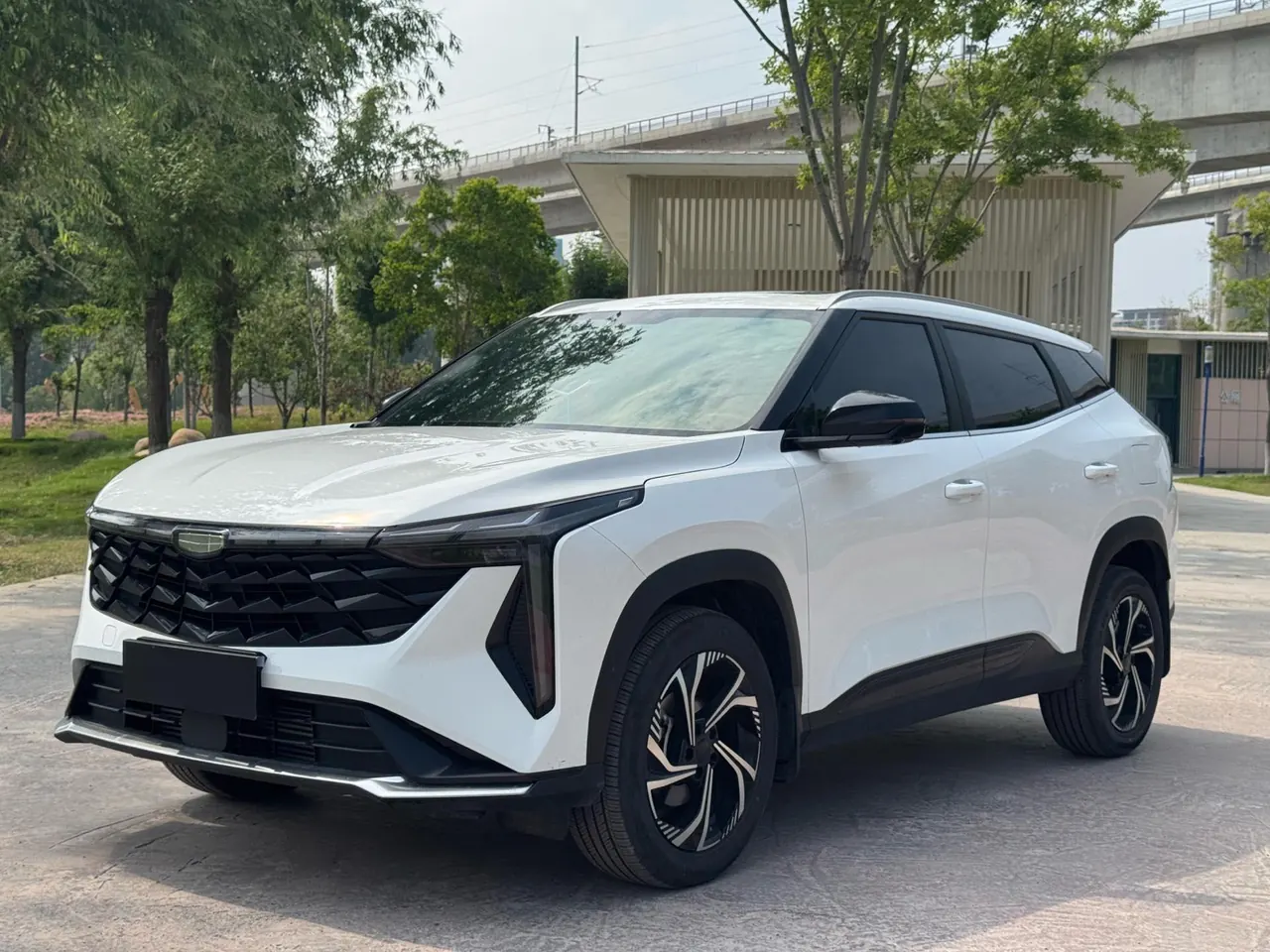 Geely 2023 Boyue COOL 1.5TD COOL Smart Auto - View 1