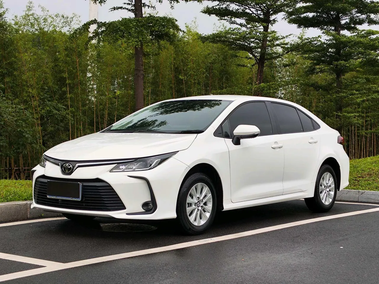 Toyota 2022 corolla 1.2T stepless pioneer PLUS version automatic gear - View 1