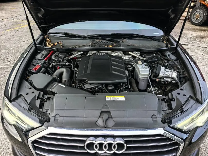 Audi 2020 A6L 2.0TFSI 45TFSI Zhenzhiya Automatic Gear 7