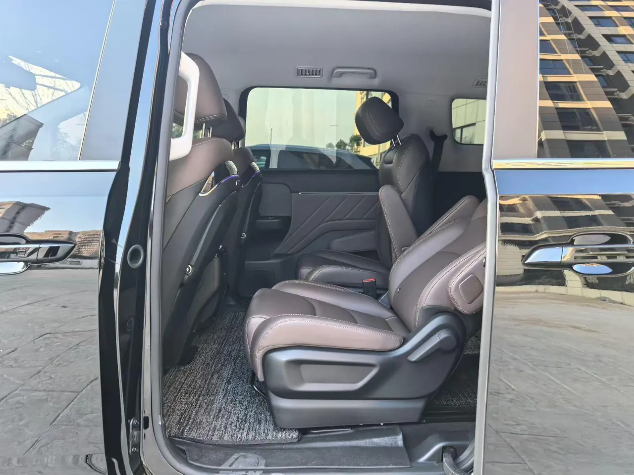 WuLing 2025 Starlight 730 1.5 Stepless 125km Luxury Automatic Transmission 4