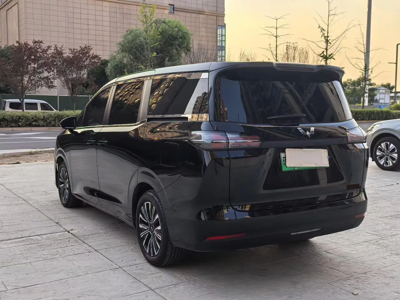 WuLing 2025 Starlight 730 1.5 Stepless 125km Luxury Automatic Transmission 7