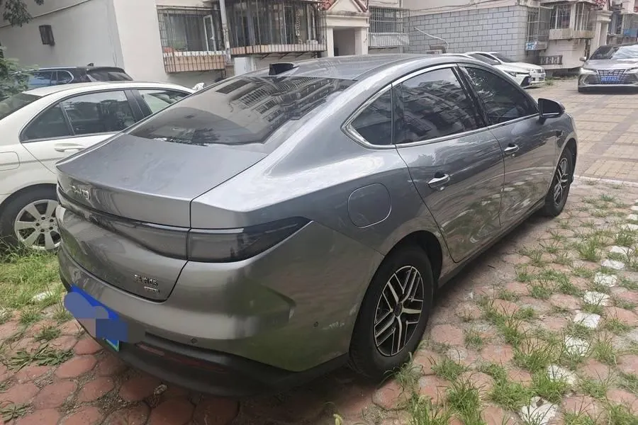 BYD 2025 Seal 05 DM-i 1.5 Stepless Smart Driving Edition 55KM Honorable Automatic Gear 2