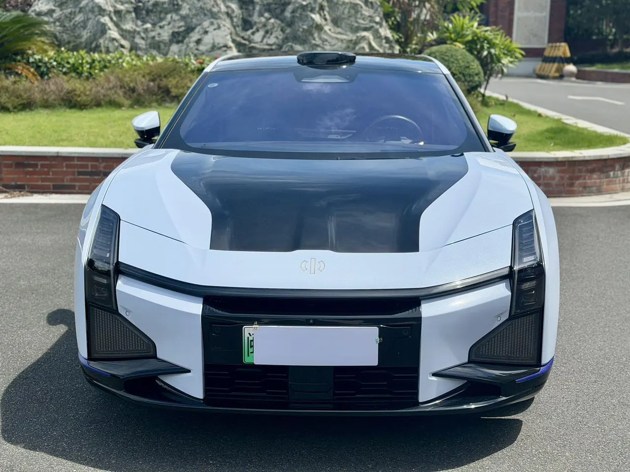 HiPhi 2023 HiPhi Z four-seater automatic gear 2