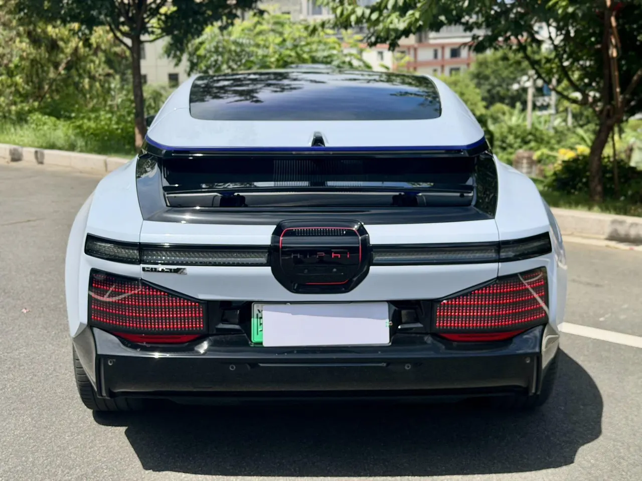 HiPhi 2023 HiPhi Z four-seater automatic gear 8
