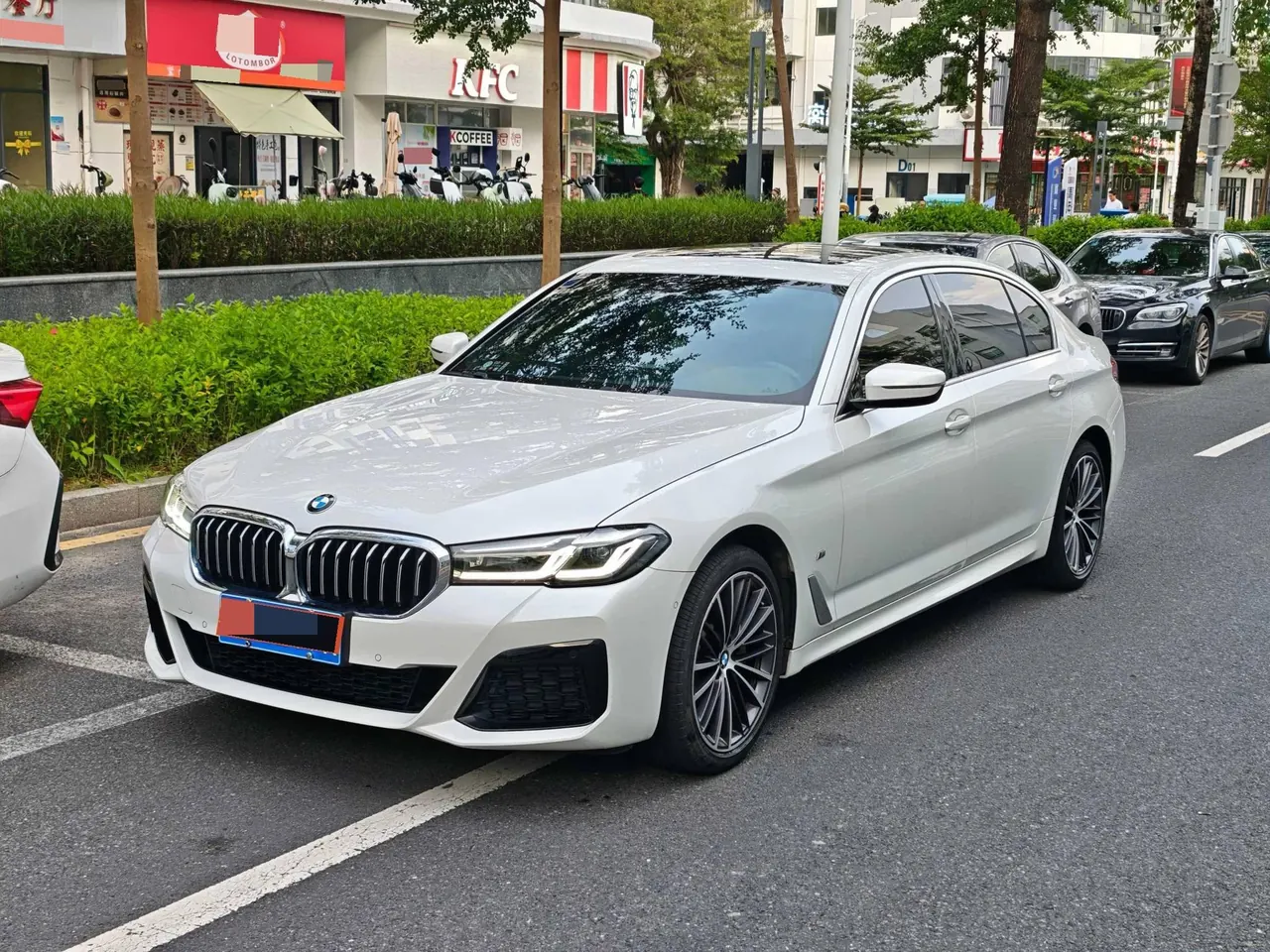 BMW 5 Series 2021 530Li 2.0T Leading M Sports Suit Automatic Gear - View 1