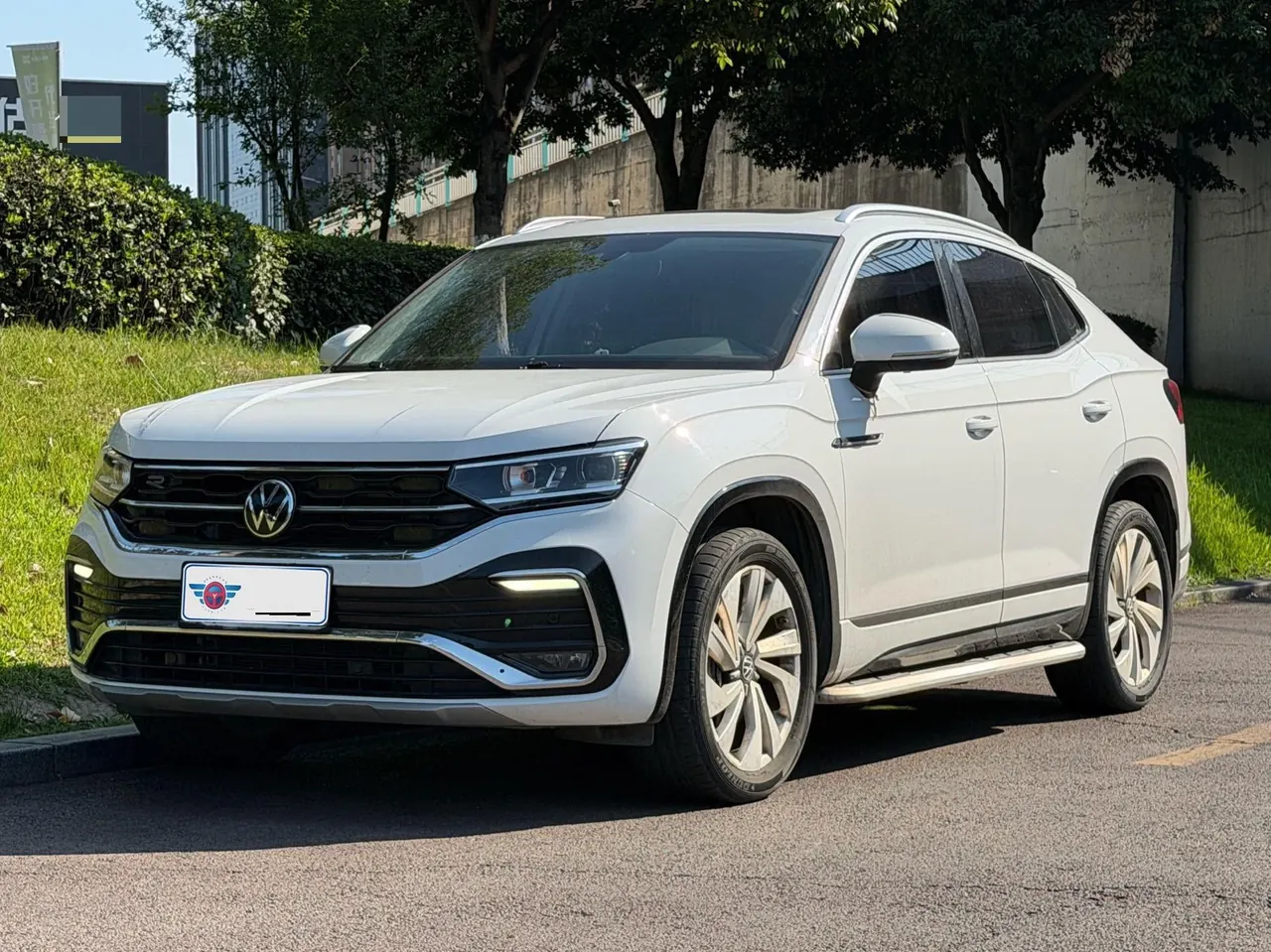 Volkswagen 2020 Tanyue X 2.0TSI 330TSI Two-Drive Distinguished Intelligent Joint Edition Automatic Gear - View 1