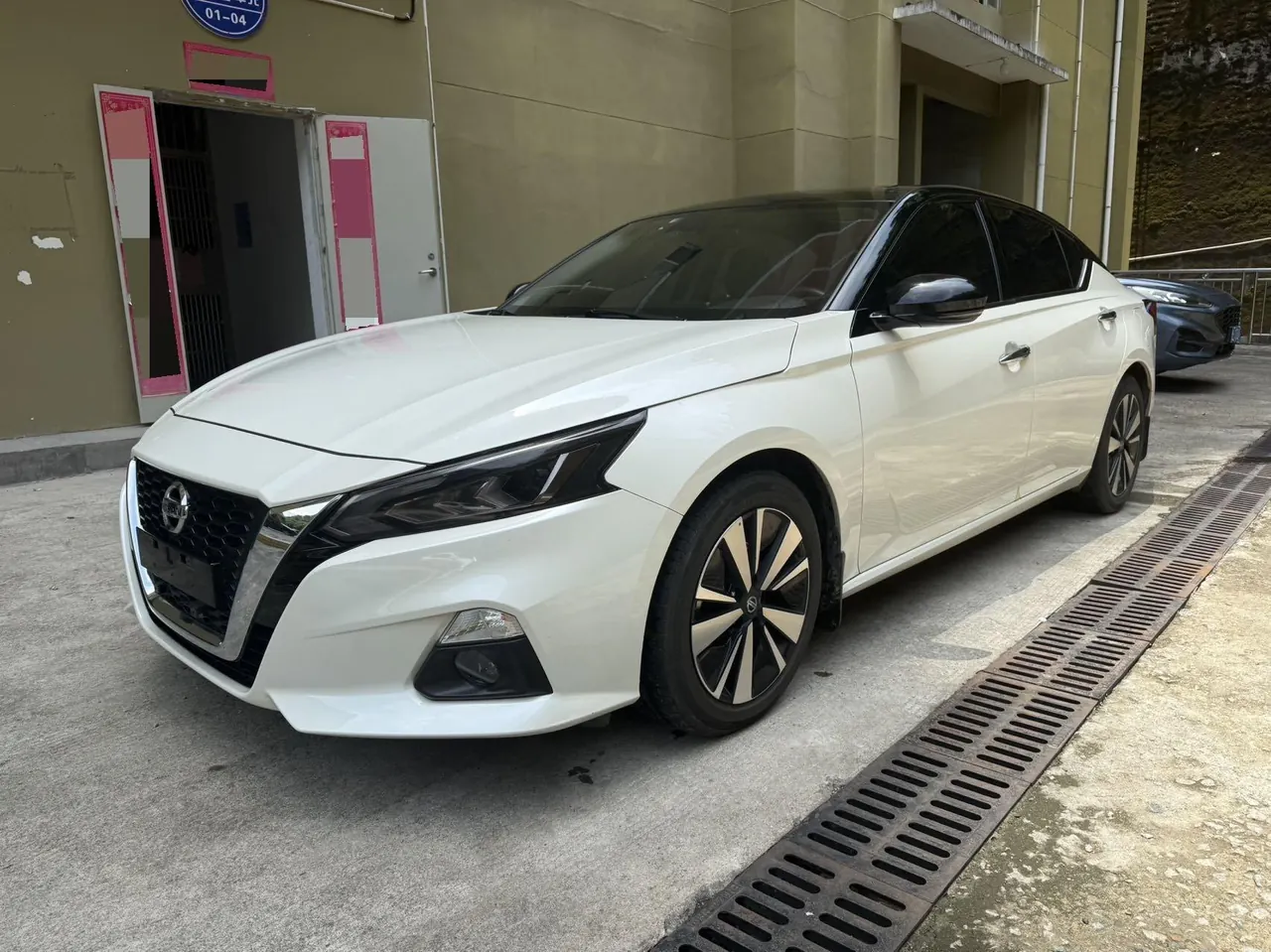 Open image lightbox: Nissan 2021 Teana 2.0 Stepless XL Comfort Edition Automatic Gear